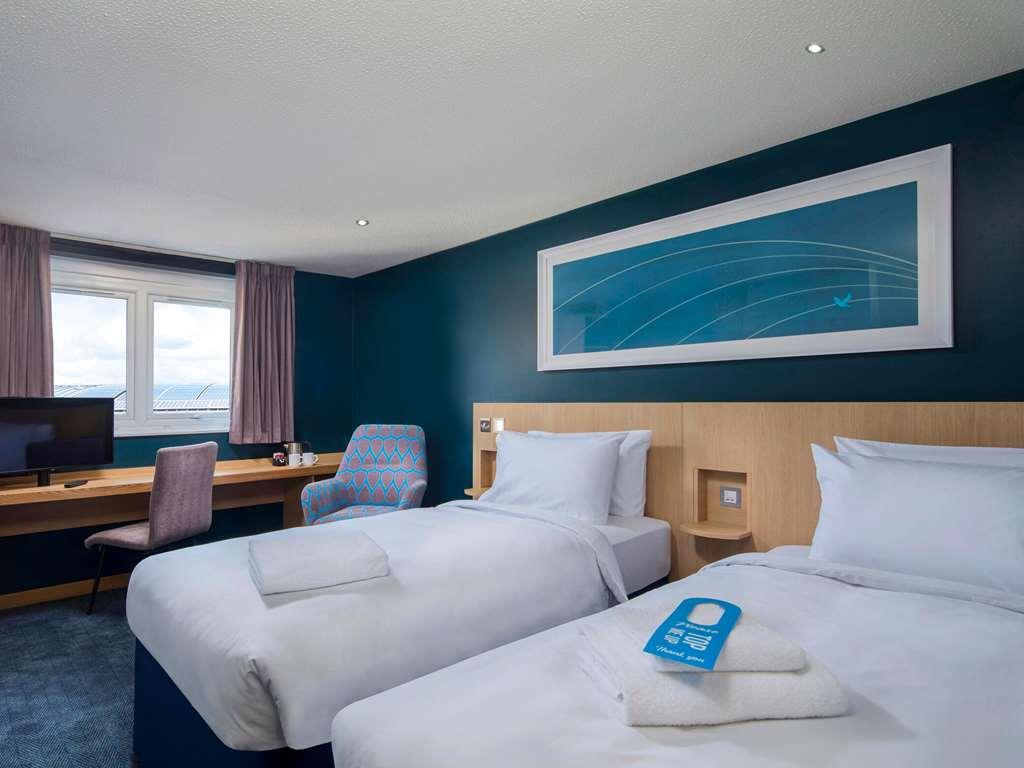 Travelodge Cambridge Central Room photo